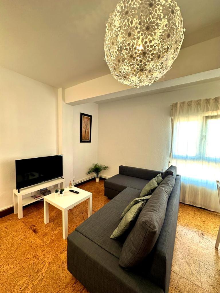 Apartamento Soleado Para 8 Personas En Santona Bagian luar foto