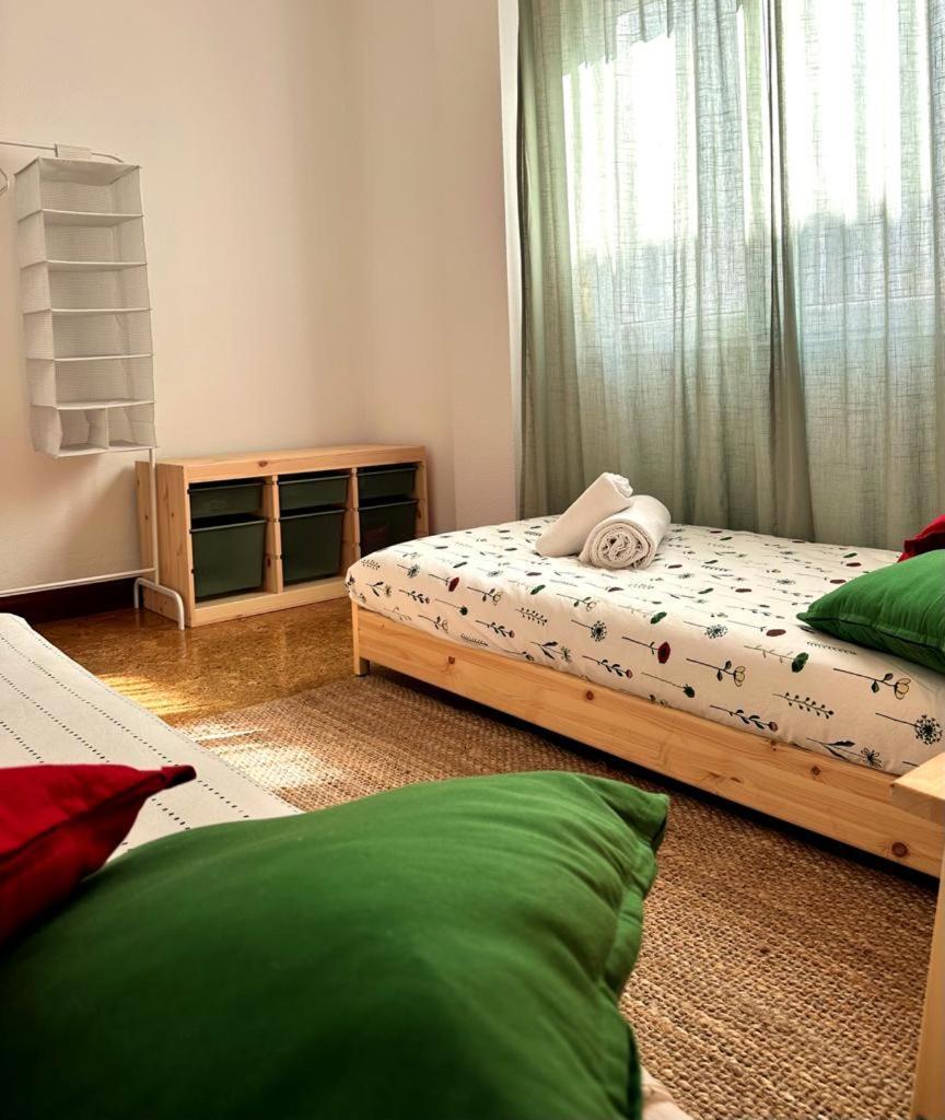 Apartamento Soleado Para 8 Personas En Santona Bagian luar foto